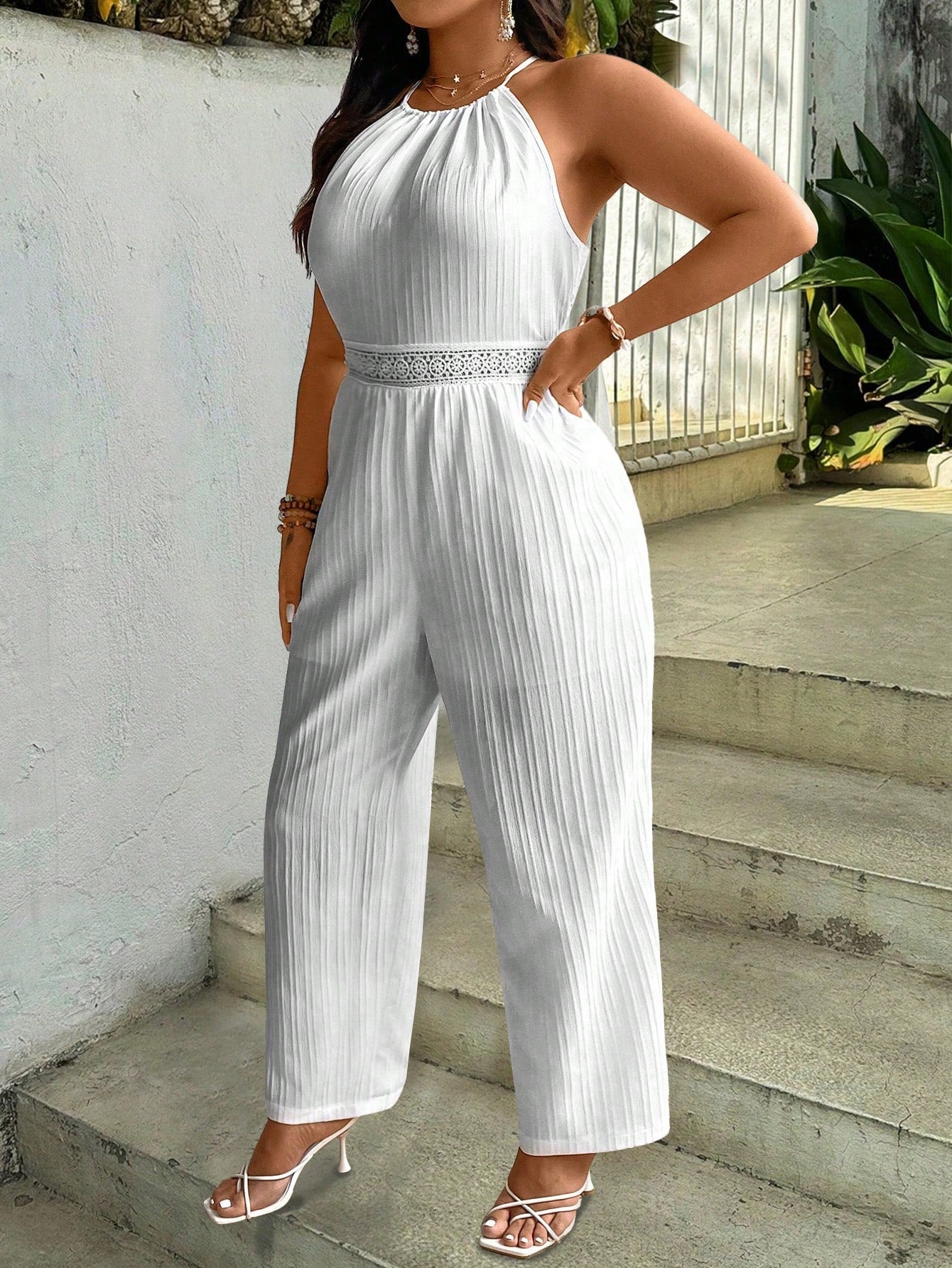 Plus Size Lace Splice Backless Halter Jumpsuit For Vacations, Solid Color